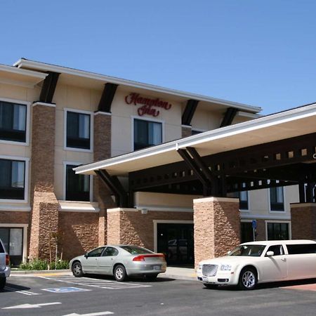 Hotel Hampton By Hilton Brentwood Esterno foto