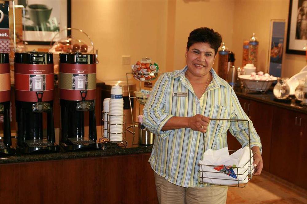 Hotel Hampton By Hilton Brentwood Ristorante foto