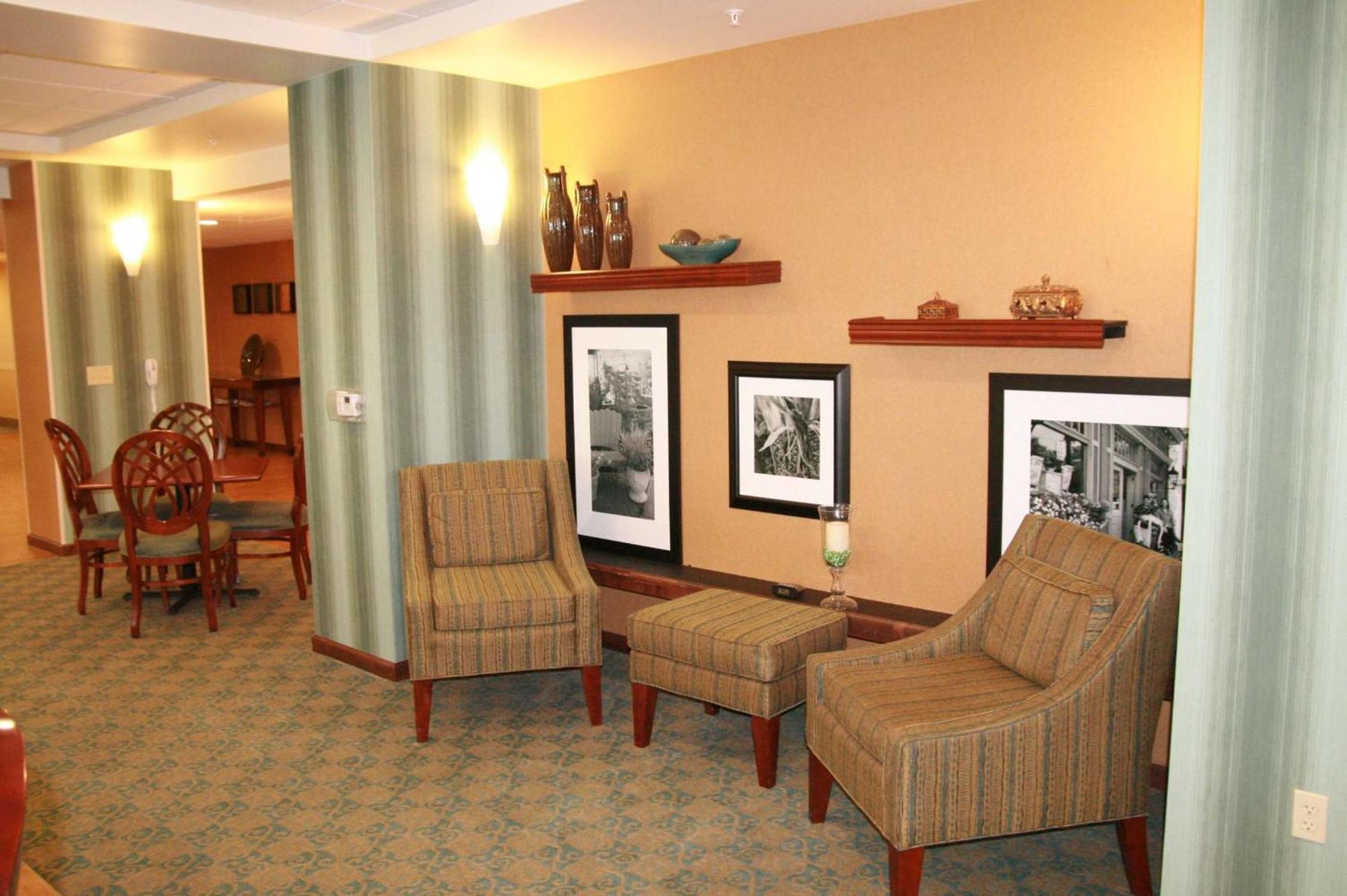 Hotel Hampton By Hilton Brentwood Esterno foto